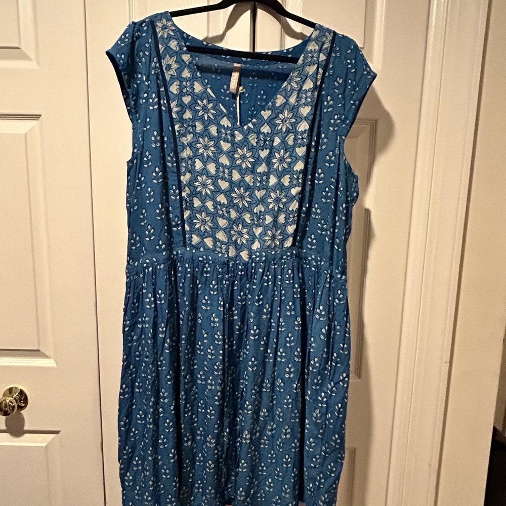 Mata Traders Blue and White Floral Dress